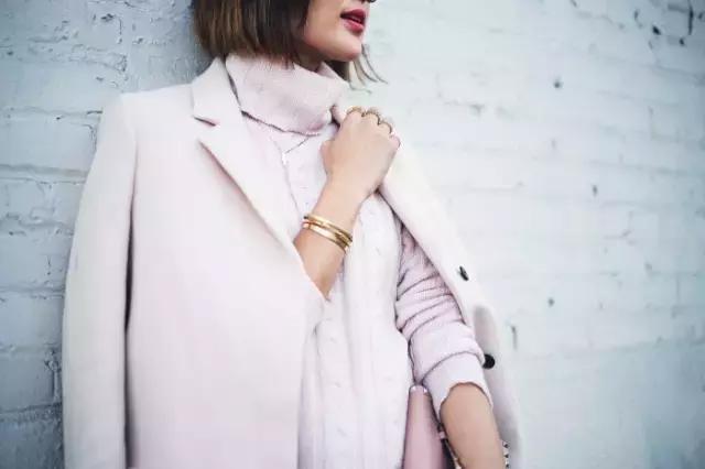 花五万块钱买一个包,花5万买一个包包会贬值嘛