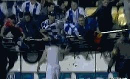 c罗遇到史上最尴尬的事,c罗上演尴尬助攻