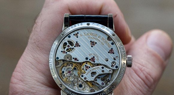 手表跳秒装置教程,手表跳秒装置图解