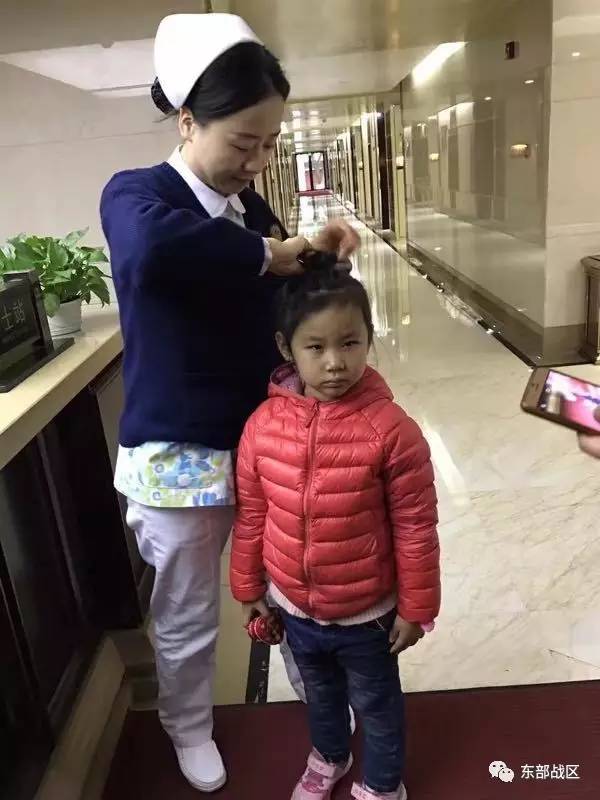 偷偷从战友朋友圈下了几张生活照，有点小感动！