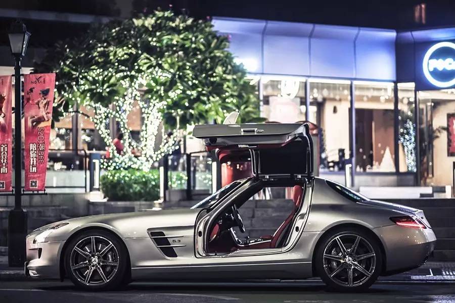 奔驰sls鸥翼现在多少钱,奔驰鸥翼slsamg