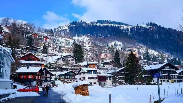 小编到了达沃斯，发现原来在瑞士可以买到这么多有创意的礼物丨文末有福利