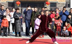 閾跺骇澶╄挋闆惧噰,澶╄挋闆惧噰