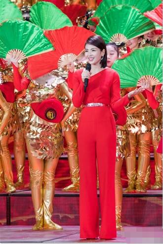 刘涛率五美和杨幂、关晓彤比美？贾乃亮穿工作服？实力教学红衣服的吓人72招式！