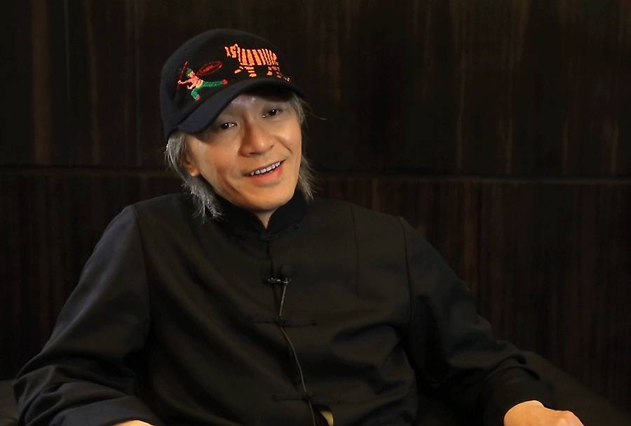 干过跑堂、做过苦工、50岁时众叛亲离……他一生都在拍悲剧，却被我们错认是喜剧