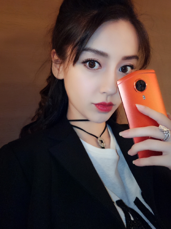 新战役开启手机厂商鸡年首款产品汇总