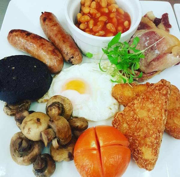 超级有质感高端的餐桌,真正显高级的餐桌