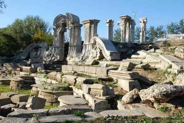 左边圆明园，右边颐和园，前边海淀公园，紧挨着北大和清华，厉害了word西苑医院｜再发现西苑医院的十大理由