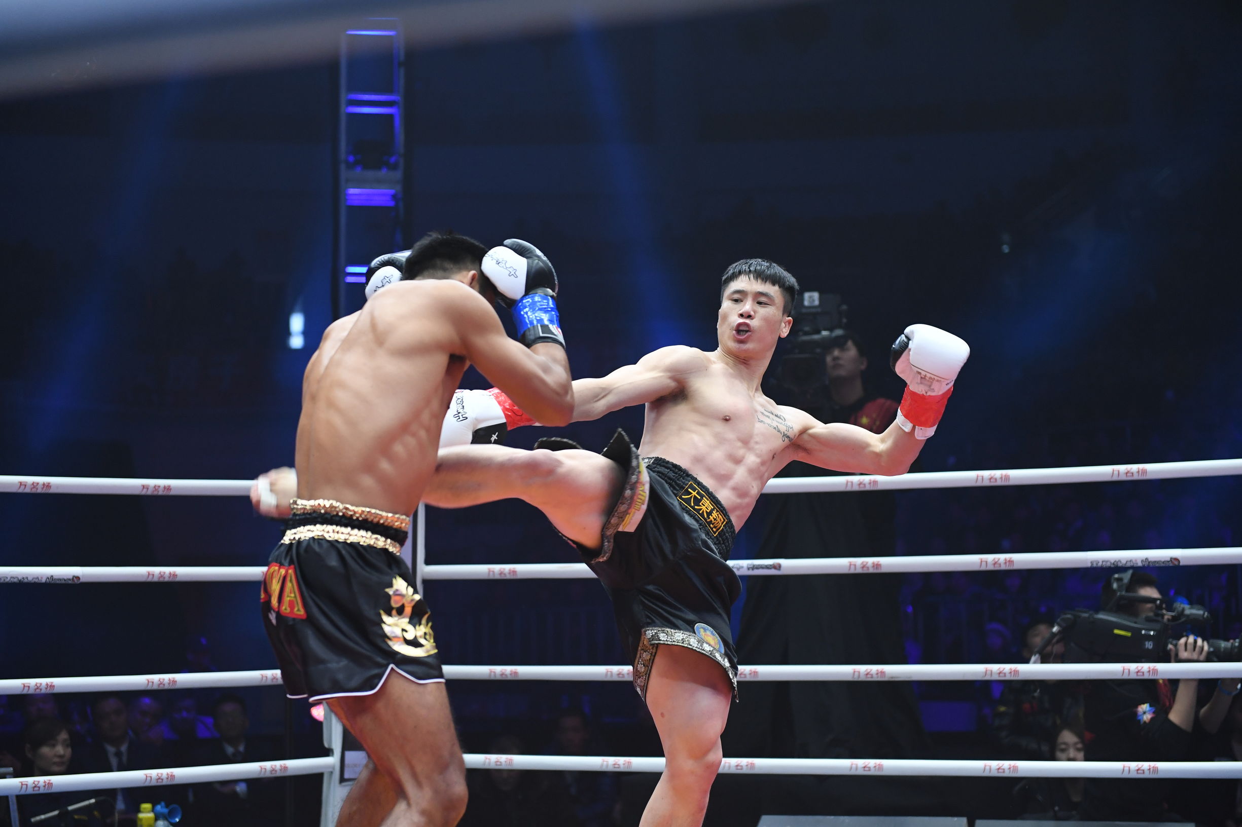 勇士的荣耀ko,勇士18年总决赛视频