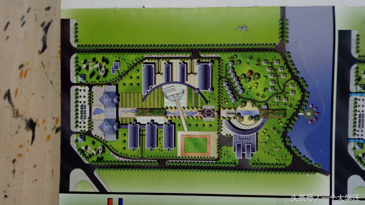 假期说好要在一起好好玩耍的，你们却偷偷报了手绘班！