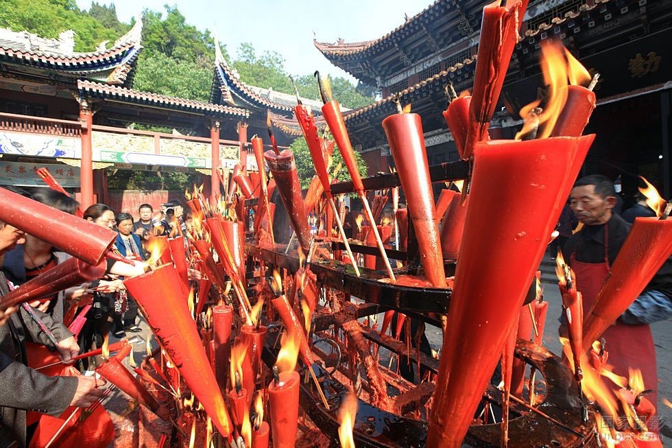 人间真正的观音菩萨身世之谜,观音菩萨真人来历