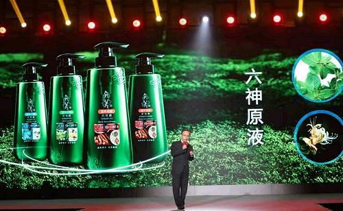 被誉为“夏日里的绿色帝国”，六神何以拥有70%的“信徒”？