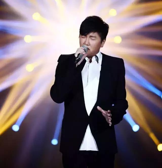 他较真、激情又平和,只为华语乐坛“第一男声”