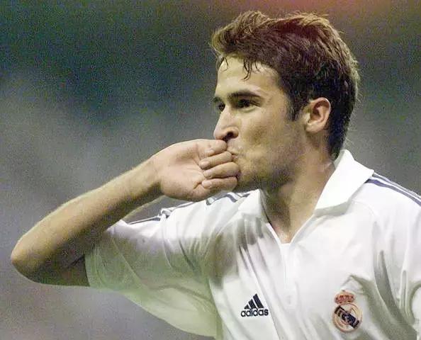 劳尔重回伯纳乌斗牛士,伯纳乌王子劳尔完整版