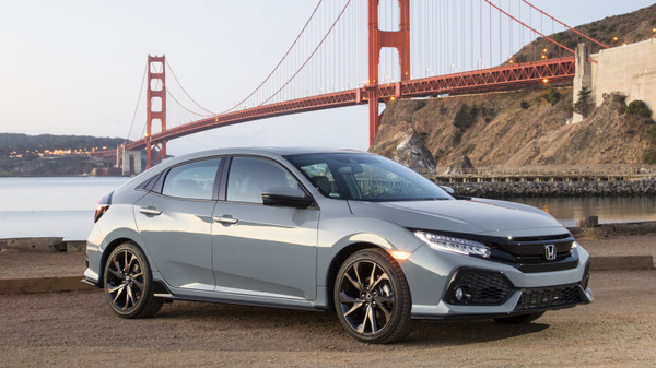 2016款和2019款思域外观对比图,2020款思域两厢新锐控碰撞测试