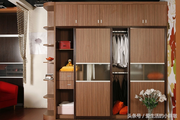 实木衣柜哪种材质实惠,实木衣柜哪种木质好点又实惠