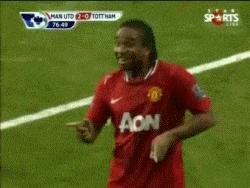 足球搞笑过人动图,爆笑足球笑死人的时刻