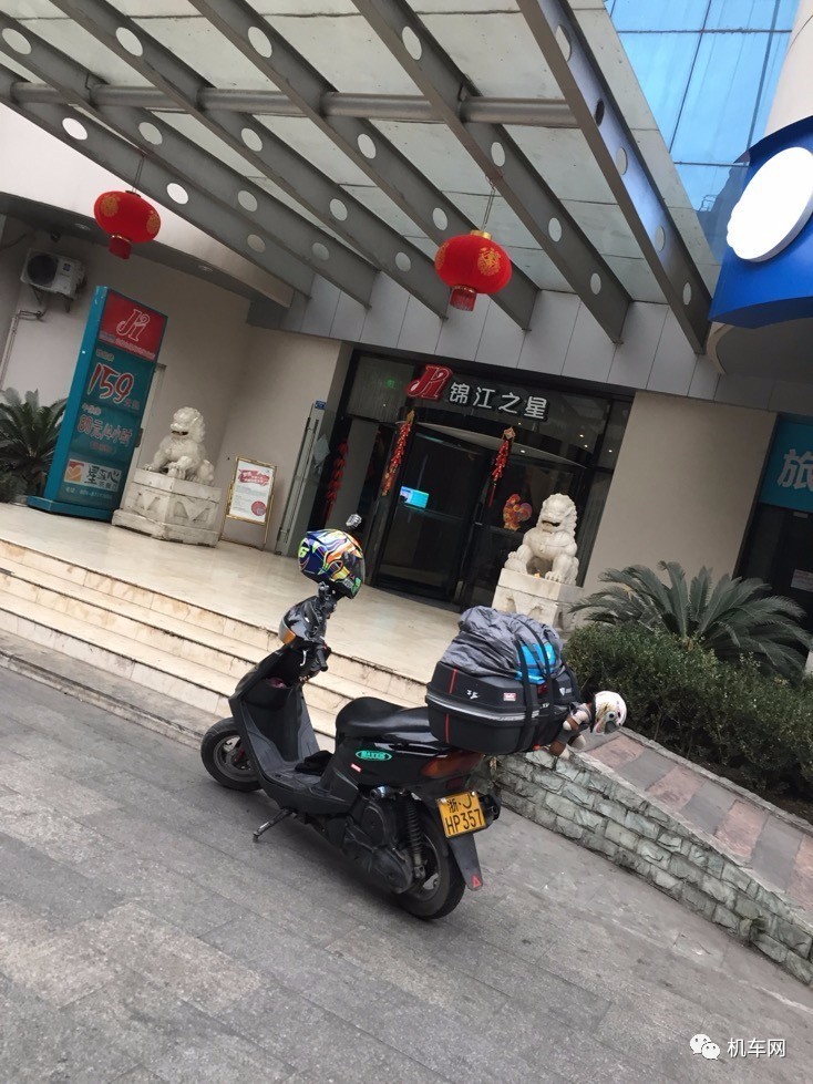 400大踏板骑行300公里感受,125cc适合暴力骑行的踏板