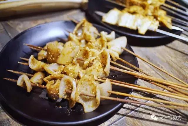 大金链子小手表烧烤,大金链子小手表先吃烧烤后泡澡