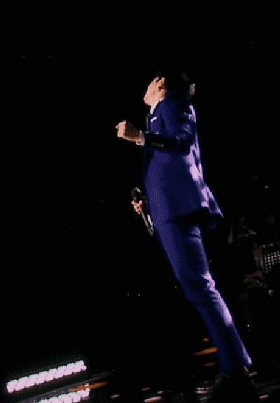 张杰大张伟综艺节目是什么,张杰下腰唱高音