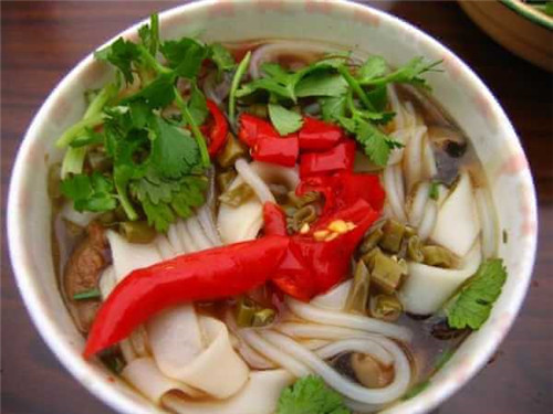 恩施凤凰古城网红小吃,长沙的小吃和凤凰古城一样不