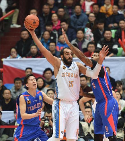 球迷一数据曝出内幕！四川主场哨再犯众怒！