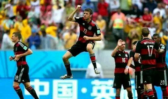 足球界逗比穆勒,足坛惨案制造者穆勒