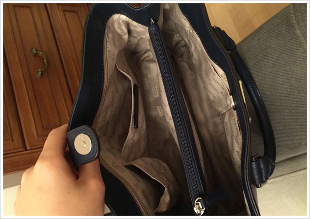 富家千金德法美加4国疯狂购物，只买了PRADA15只包，请网友们鉴定