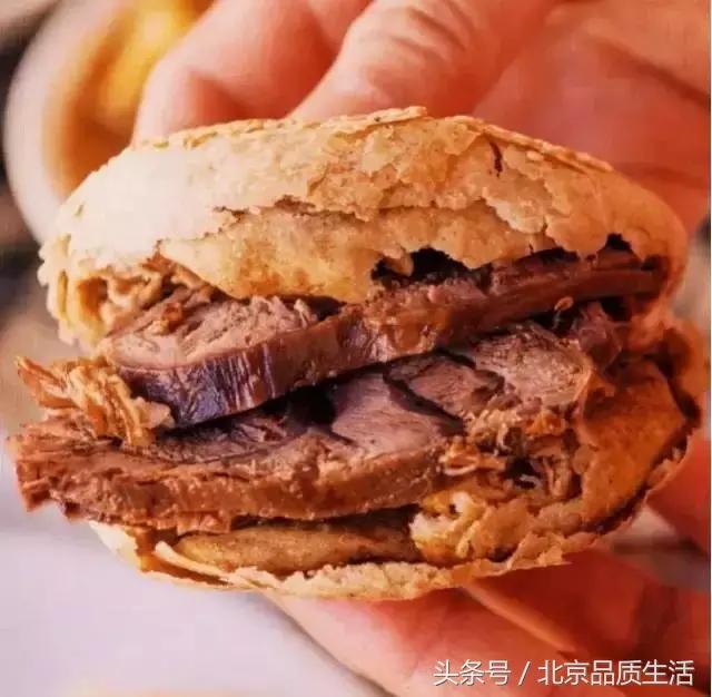 一天1万个都不够,这个北京爷们用40年创造了麻酱烧饼的传奇!