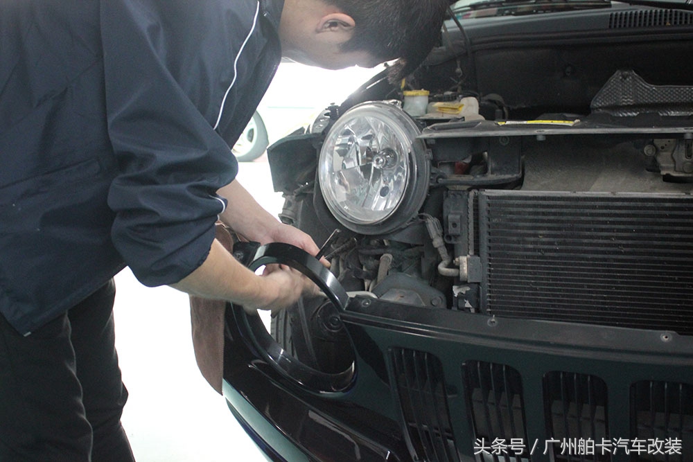 2017款jeep指南者大灯总成,jeep指南者改中网