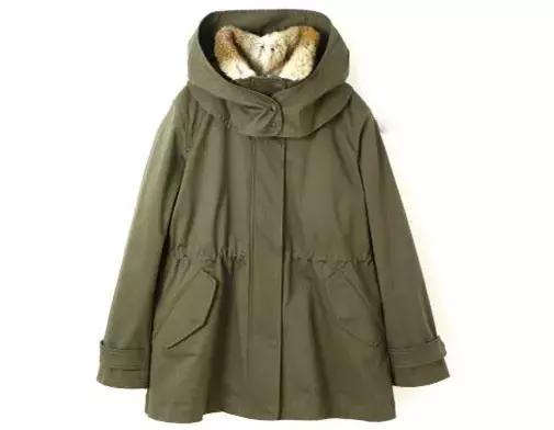 她又会穿又爱做白日梦,我觉得很可爱