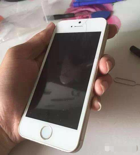 淘宝上的99新手机iphone,山寨版的iphone手机拆解