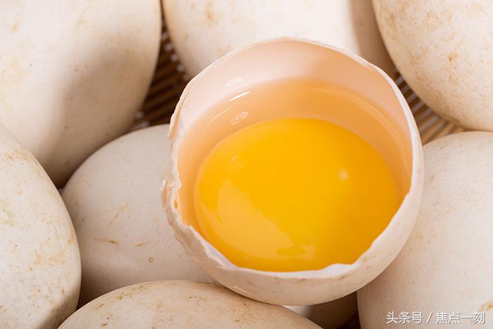 孕妇可以吃鹅蛋配蜂蜜吗,孕妇吃鹅蛋可以喝鹅蛋汤吗