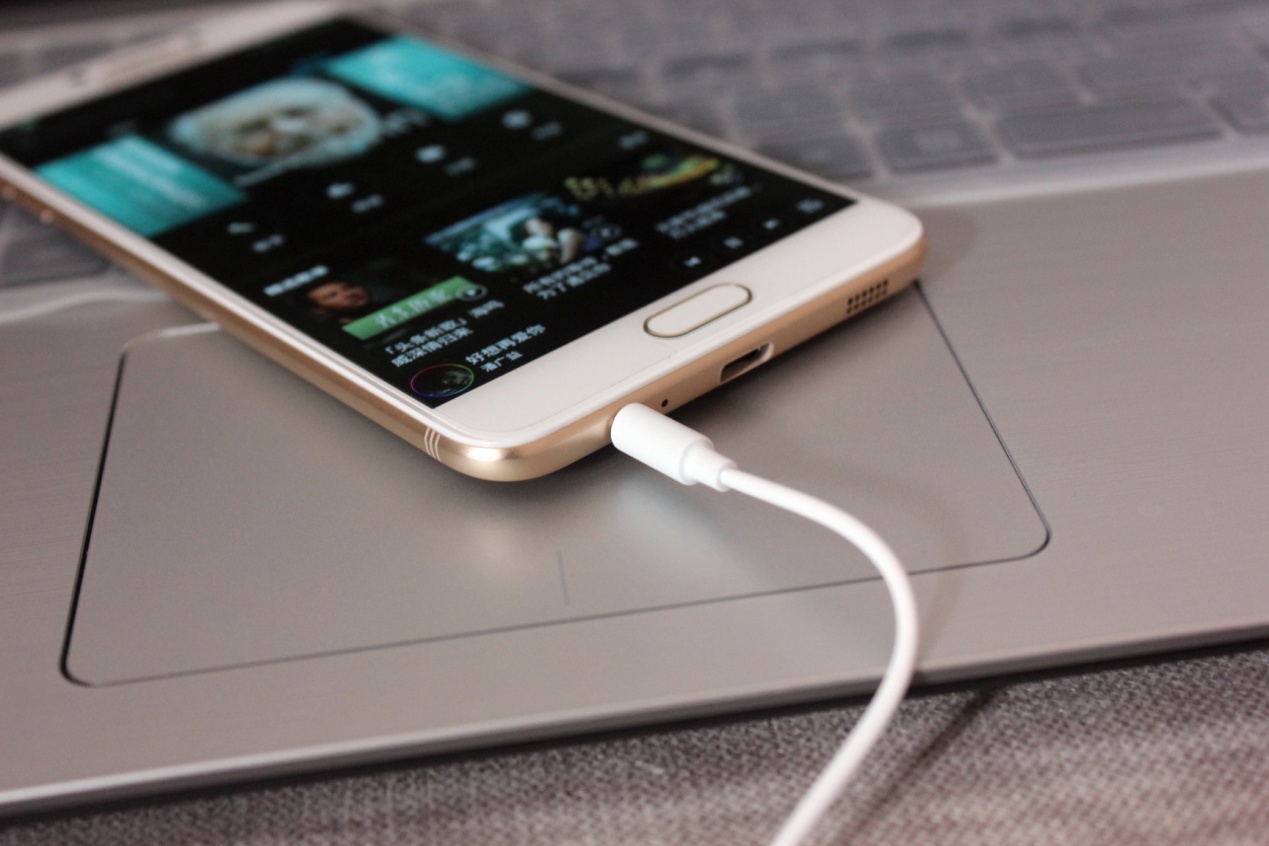 铜管散热和碳纤维散热,骁龙626三星c7