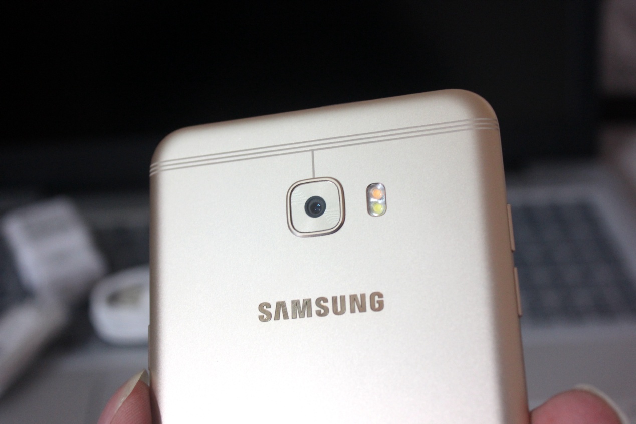 铜管散热和碳纤维散热,骁龙626三星c7