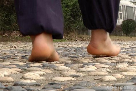 7天瘦20斤懒人躺着只需一个动作,7天瘦5斤的秘密