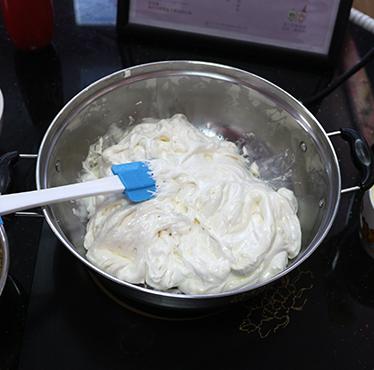 在家里如何弄花式棉花糖,如何制作可爱的棉花糖