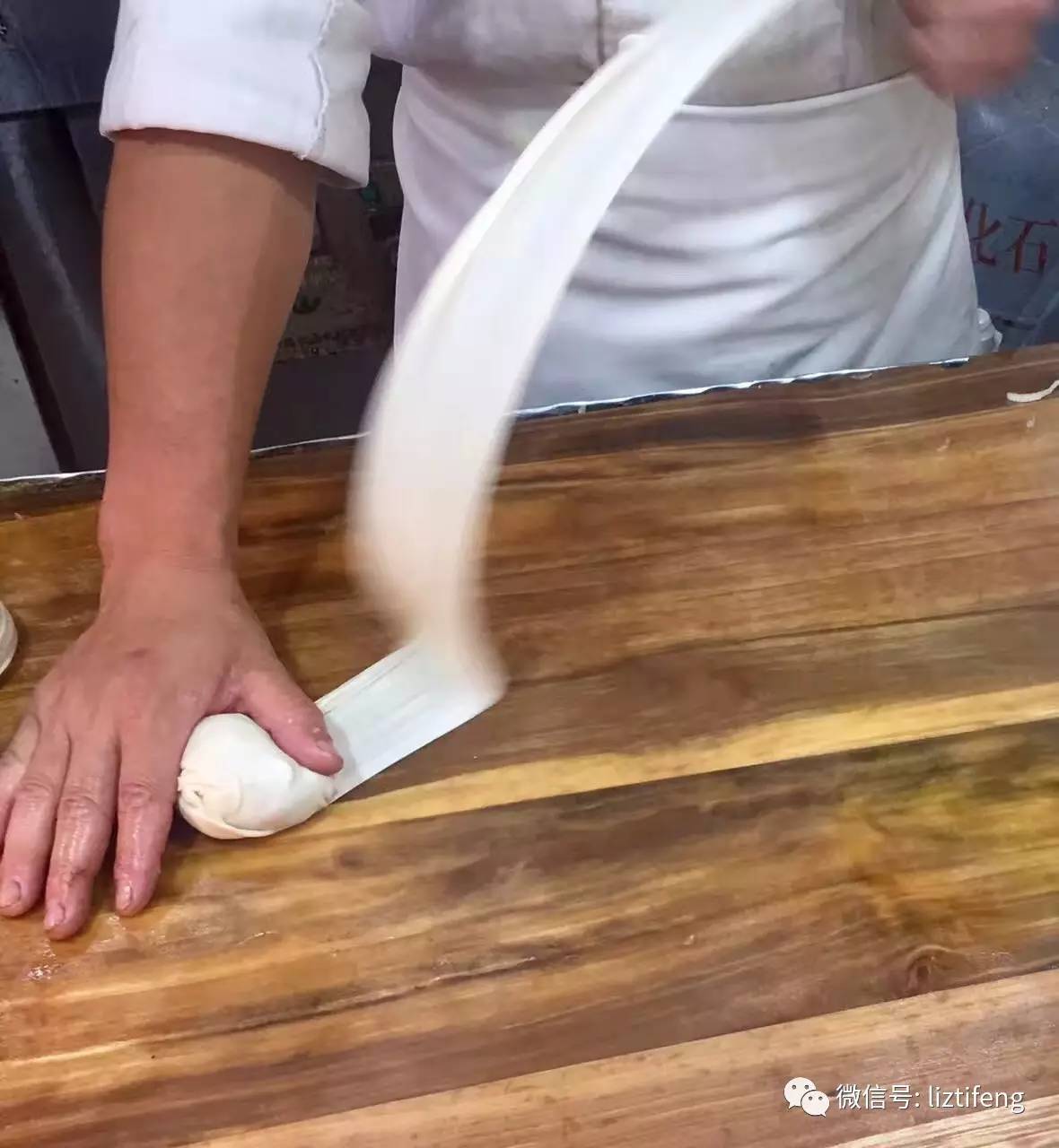 小小牛肉饼店月入万元,香酥牛肉饼摆摊