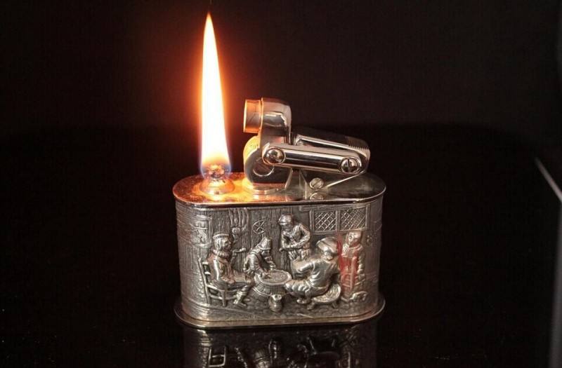 煤油打火机花式玩法五指点火,煤油打火机花式玩法