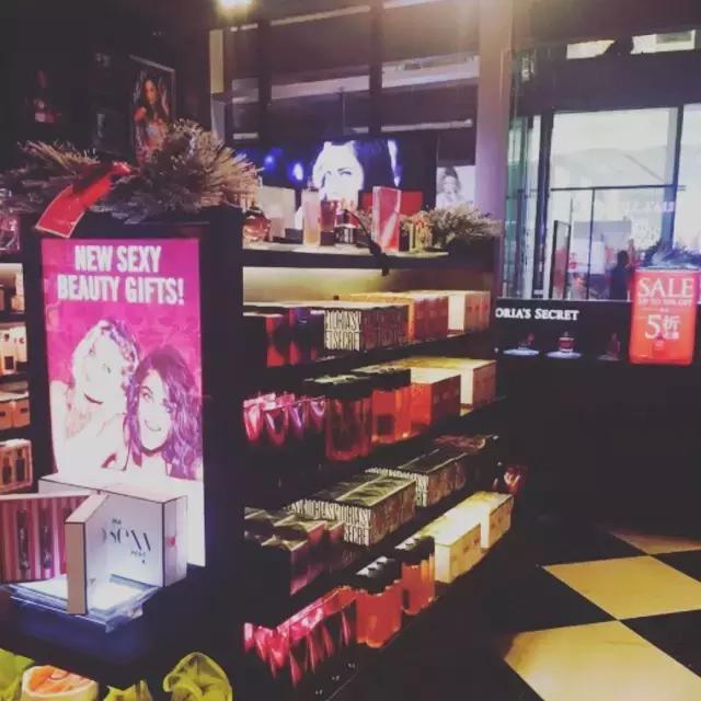 成都维密店铺在太古里,天使降临四川