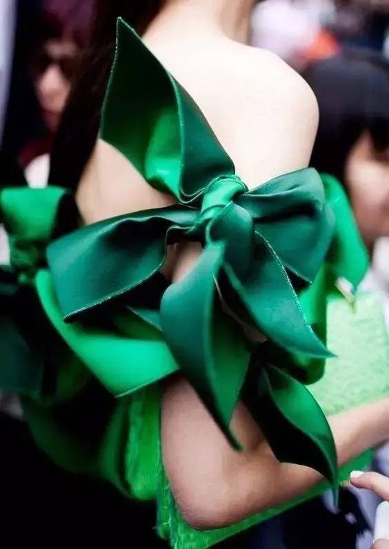 2019年国际流行色配饰,冬季配饰流行色