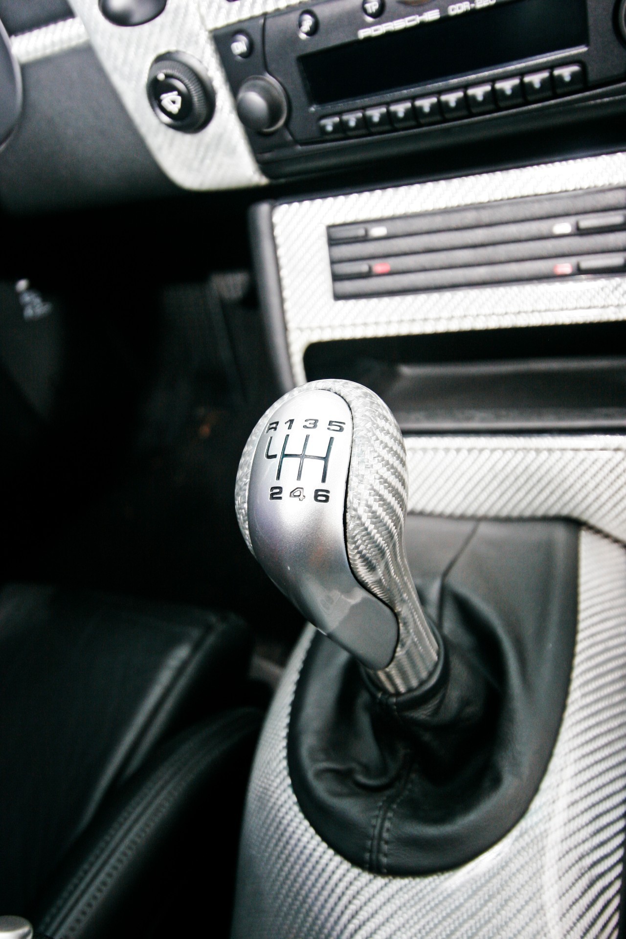 从赛道到街道开车乐趣,福特gtvs保时捷911