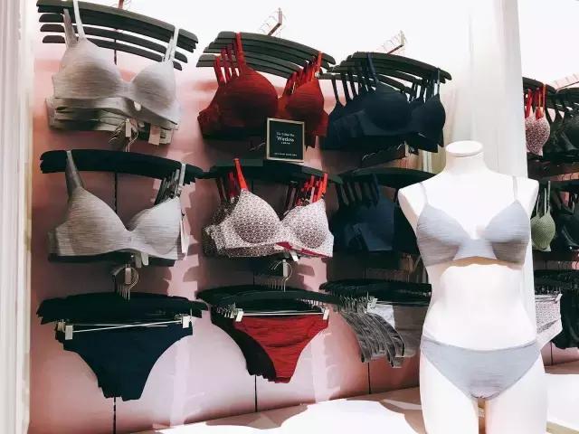 探店！成都维秘旗舰店深度揭秘，愿今晚你们都是天使！