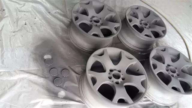 无敌了！穷小伙打烂标致406，改装成法拉利，*博兰**基尼