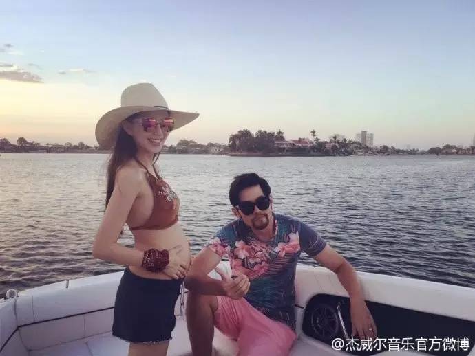 女明星都是顺产还是剖腹产,女明星剖腹产留疤明显吗