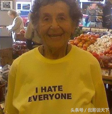 美国老人穿衣搭配,美国老人穿衣夏天