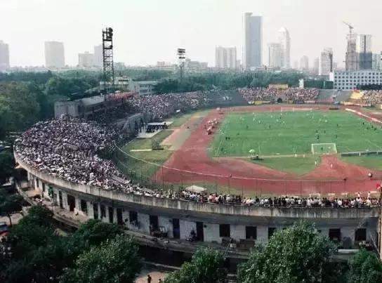 新华路武汉足球,武汉足球历程