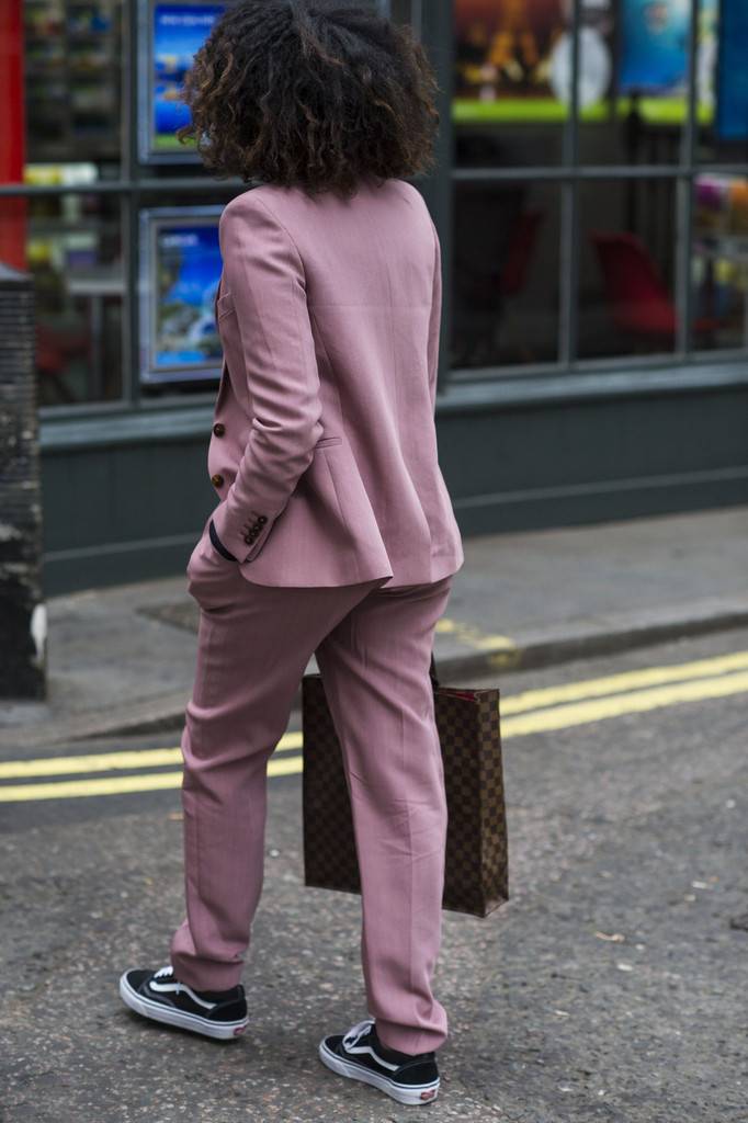 vans网红,vans懒人鞋经典款搭配