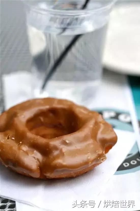 世界上顶好吃的10家甜甜圈店推荐，甜甜圈的历史你知道么？