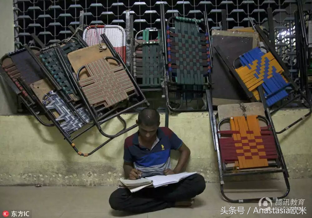 就你拼？全世界的学生都这么拼